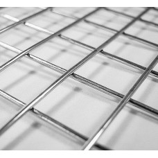 Сетка сварная нержавеющая квадратная в рулонах 12Х18Н10Т 20х20х3 мм ГОСТ 23279-2012